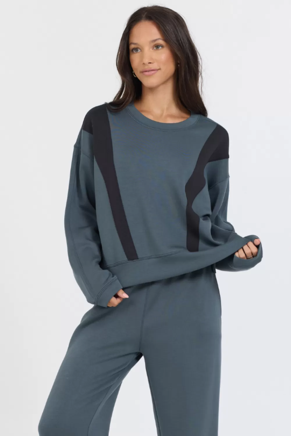 Vintage Havana Mountain Grey/Black Colorblock Insert Cloud Fleece Crew
